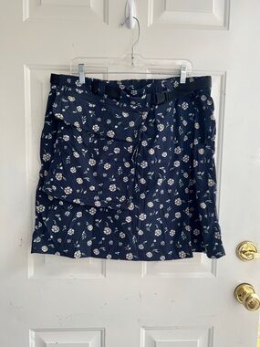 Duluth Trading Gardening Skort With Removable Pouch Navy Floral Size XL
